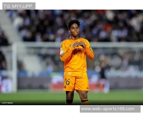 西媒报道恩德里克或冬窗离队里昂全力争取租借展开谈判